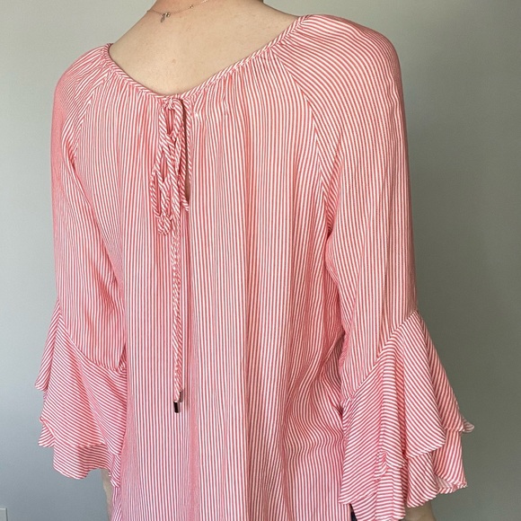 Flowy Ruffle Top - Picture 3 of 5